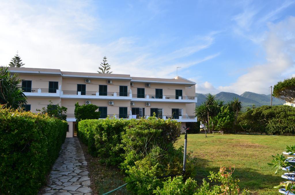Akti Anastasia Acharavi  Luaran gambar